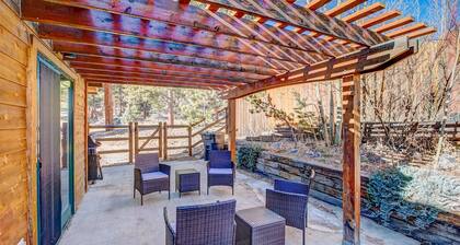 Evergreen View - A Modern Mountain Retreat