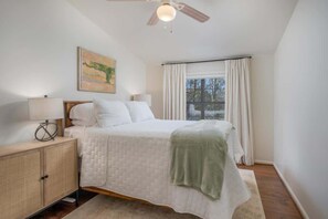 3 habitaciones, escritorio, tabla de planchar con plancha y wifi 