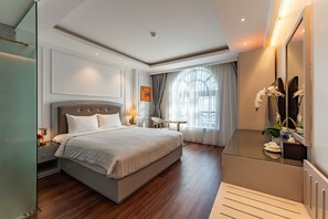 Superior Room | 1 bedroom, pillow-top beds, desk, laptop workspace - Golden Star Hotel & Apartment (Ho Chi Minh City)