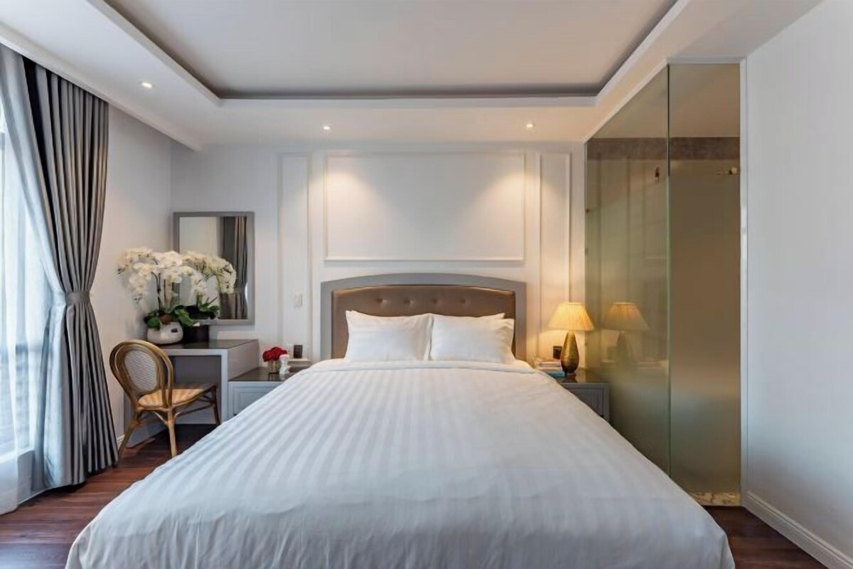 1 dormitorio, colchones con acolchado adicional, escritorio
