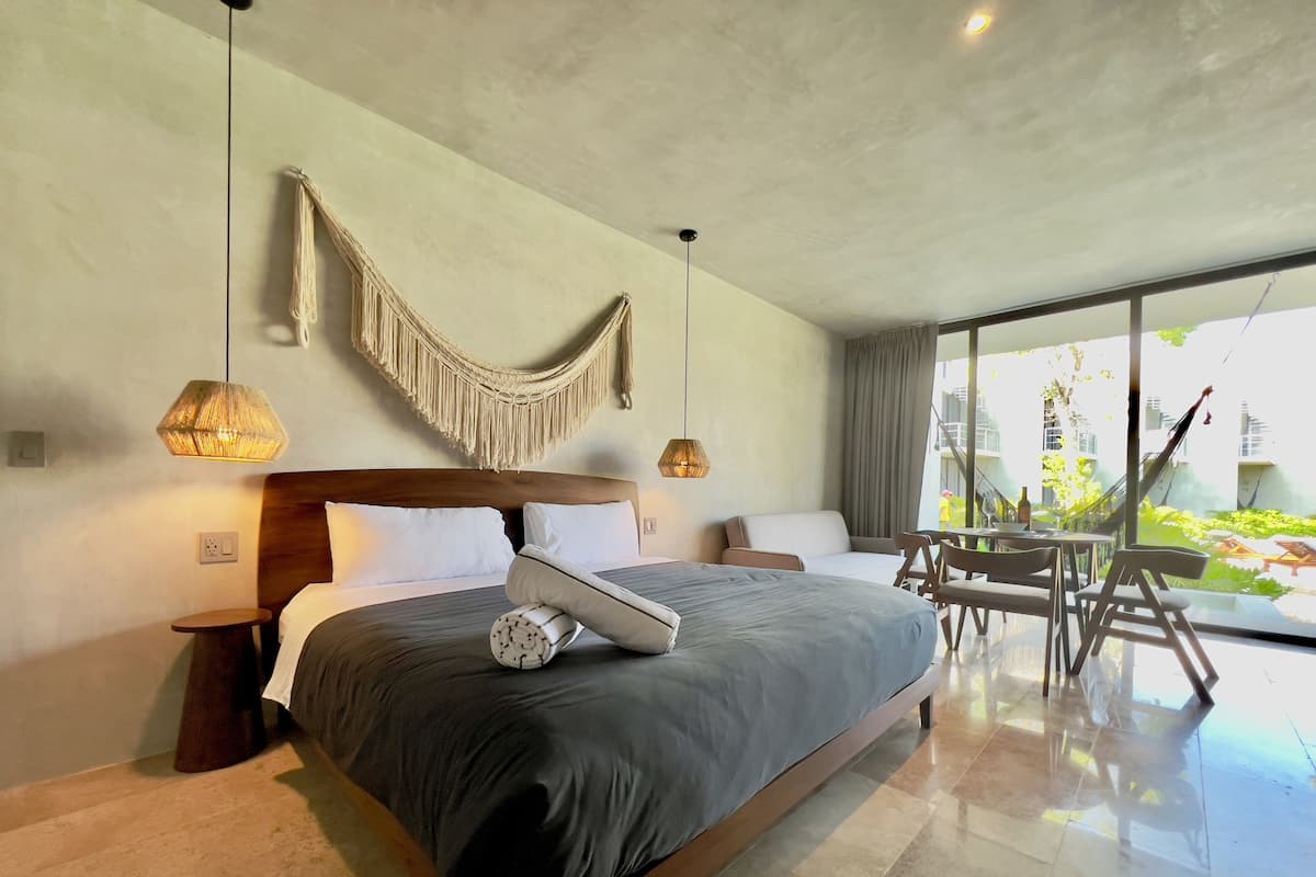 Comfort Studio Suite, Private Pool | Peti besi dalam bilik, Wi-fi percuma, cadar katil