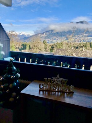 Apartment, 1 Bedroom, Smoking, Mountain View | Dining - Comfort Apartment Goisernperle - Near Hallstatt (Bad Goisern)