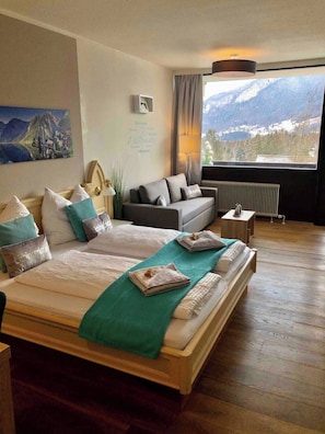 Apartment, 1 Bedroom, Smoking, Mountain View | 1 bedroom