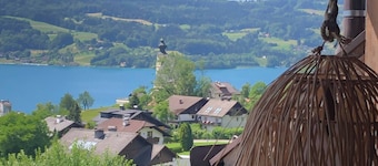 Apartment With Amazing Lake- and Mountain View