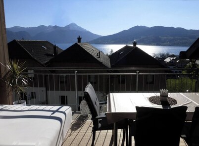 Apartment With Amazing Lake- and Mountain View