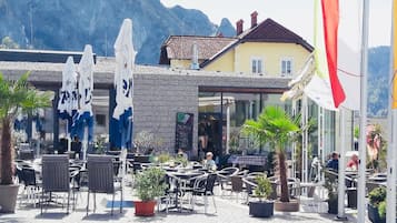 Apartment, 1 Bedroom, Smoking, Terrace | Outdoor dining