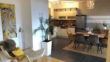 Apartment, 1 Bedroom, Smoking, Terrace | Interior