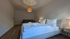 2 dormitorios, tabla de planchar con plancha, wifi y ropa de cama