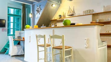 Apartment | Living area | Smart TV