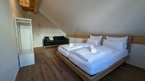 3 soverom, strykejern/-brett, wi-fi og sengetøy