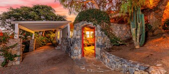 Private Oasis - Outdoor Living, Pool, Spa