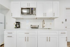 Apartment (1 Bedroom) | Interior - Ludlow Townhome: 3 Mi to Okemo Mountain! (Ludlow)