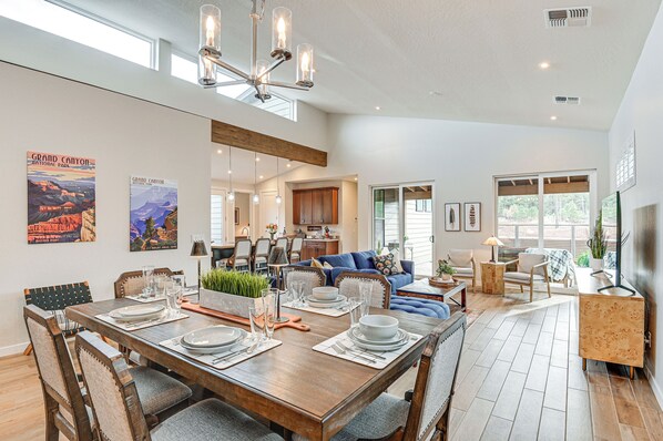 Front of property - Flagstaff Home w/ Fire Pit + Hiking Trail Access! (Flagstaff)