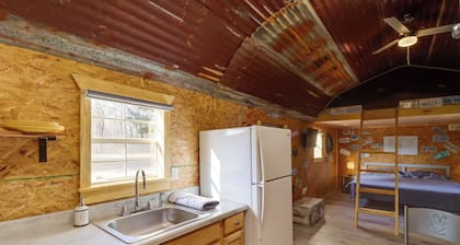 Higden Studio Cottage < 1 Mi to Greers Ferry Lake