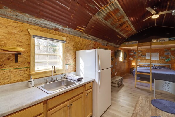 Apartment (0 Bedroom) | Interior