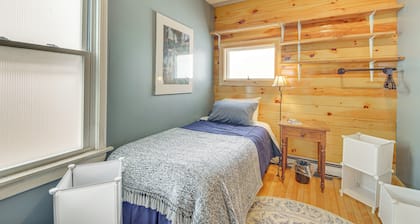 Tasteful Gardiner Triplex Near Downtown Augusta!