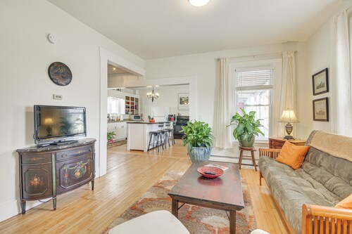 Tasteful Gardiner Triplex Near Downtown Augusta!