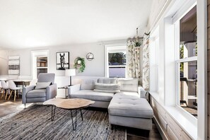 House (2 Bedrooms) | Interior - Sweet Seaview Home: Near Beach & Trailhead! (Seaview)