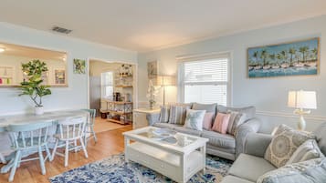 Cottage (2 Bedrooms) | Interior