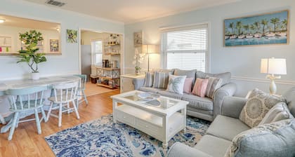 Lovely St Pete Beach Cottage, Walk to Beach & Town