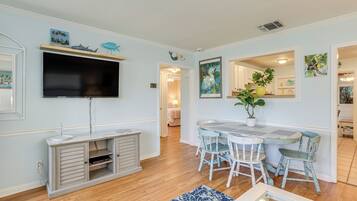 Cottage (2 Bedrooms) | Interior