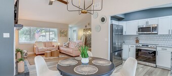 Fully Remodeled St Petersburg Home w/ Private Pool