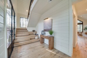 House (1 Bedroom) | Interior - Luxury Broken Bow Cabin w/ Hot Tub on 3 Acres! (Broken Bow)