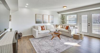 Stylish Orem Retreat w/ Deck, Near BYU & Uvu!
