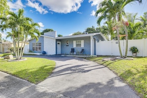 House (3 Bedrooms) | Interior - Sun-soaked Home w/ Pool in Lauderdale Lakes! (Fort Lauderdale)