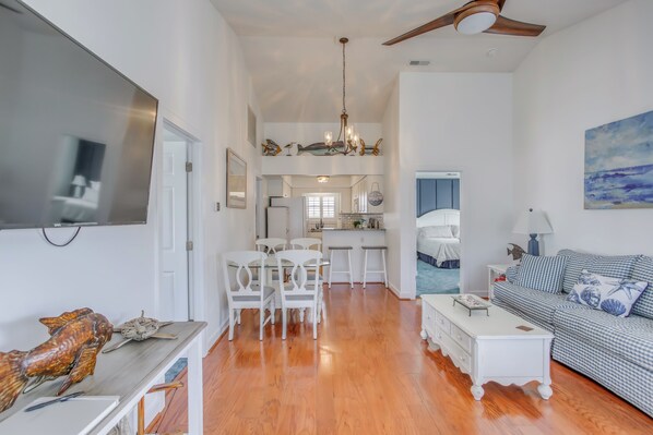 House (3 Bedrooms) | Interior - Walk to Beach: Home w/ Pool Access in Myrtle Beach (Myrtle Beach)