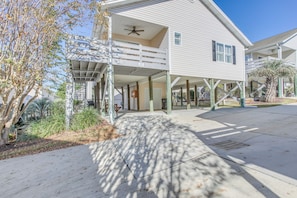 House (3 Bedrooms) | Interior - Walk to Beach: Home w/ Pool Access in Myrtle Beach (Myrtle Beach)