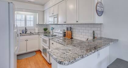 Walk to Beach: Home w/ Pool Access in Myrtle Beach