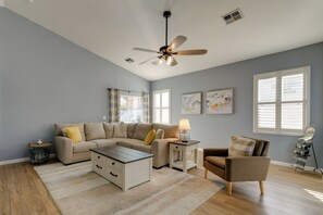 House (3 Bedrooms) | Interior