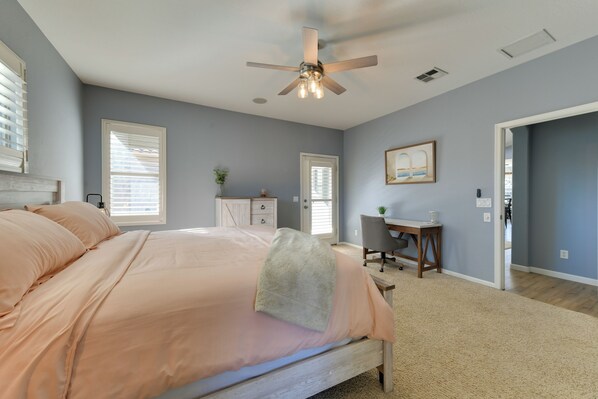 House (3 Bedrooms) | Interior