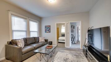 Apartment (2 Bedrooms) | Front of property