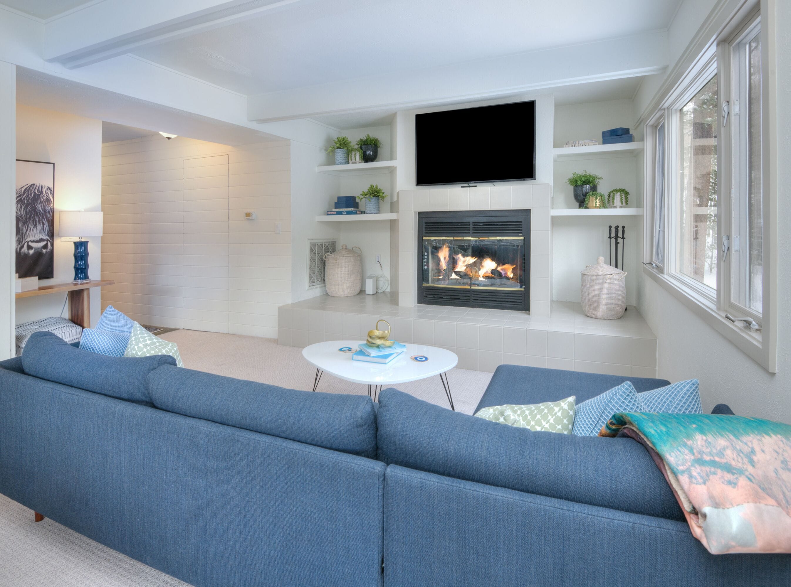 Smart TV, fireplace, video games