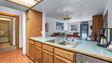 Condo, 2 Bedrooms | Private kitchen | Fridge, oven