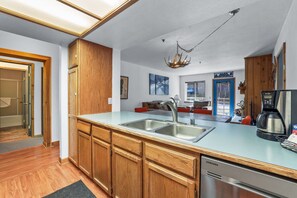 Condo, 2 Bedrooms | Private kitchen | Fridge, oven - Cozy Kirkwood Condo â The Meadows 2 Bedroom 2 Condo by RedAwning (Kirkwood)