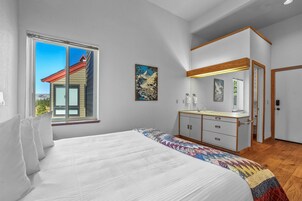 Condo, 1 Bedroom | 1 bedroom, free WiFi