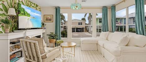 House, 2 Bedrooms | Living area