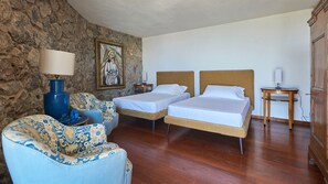 6 bedrooms, desk, Internet, bed sheets - Cala Piccola, Monte Argentario, Grosseto and Maremma (Monte Argentario)