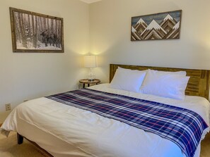 1 quarto, Wi-Fi de cortesia, roupa de cama