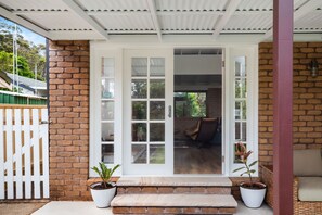 Exterior detail - 4 Shelly Beach Road: 2  BR, 2  BA House in Port Macquarie , Sleeps 4 (Port Macquarie)