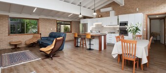 4 Shelly Beach Road: 2  BR, 2  BA House in Port Macquarie , Sleeps 4