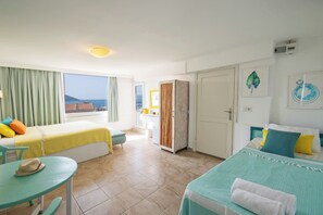 No 10 Panoramic Room with Balcony | 高档床上用品、Select Comfort 床、特色装修、特色家居