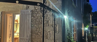 Propriété de charme avec piscine classée 4* à 5 minutes du Futuroscope