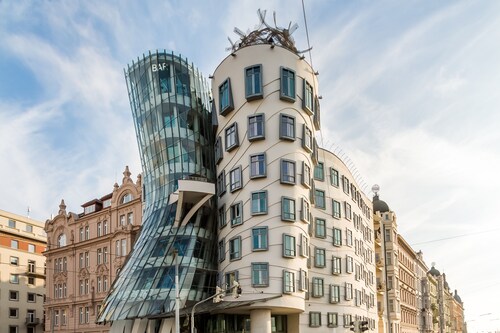 Central Cozy & Charming Residence 3min from Riverside Prague