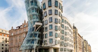 Central Cozy & Charming Residence 3min from Riverside Prague