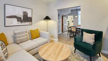 TV, fireplace, offices