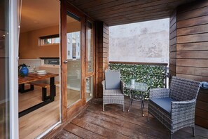 Outdoor dining - Host & Stay | Ropewalks Quarters VI (Liverpool)